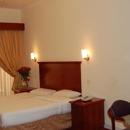 Al Mas Hotel Apartments Dubai Exteriör bild